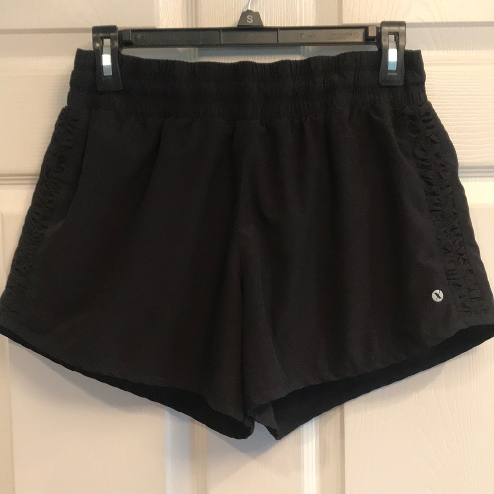 Xersion brand size M elastic waist shorts